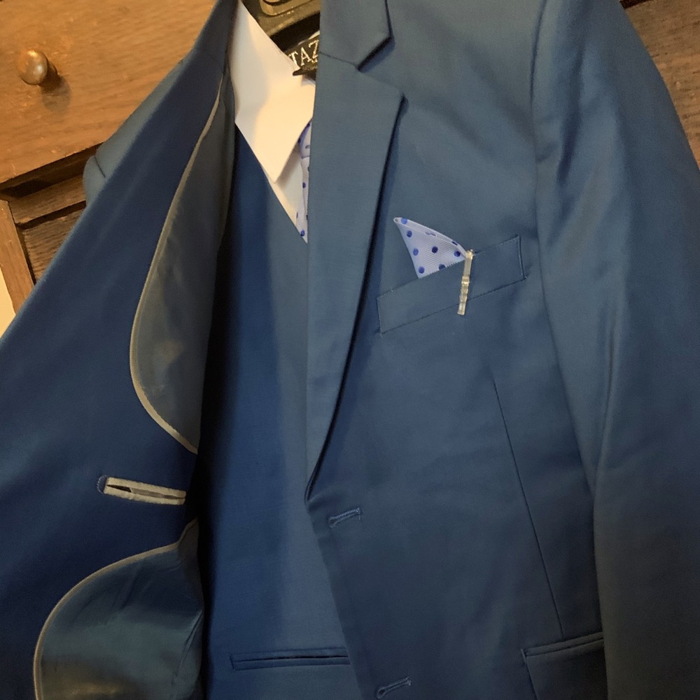 Boys navy blue suit set